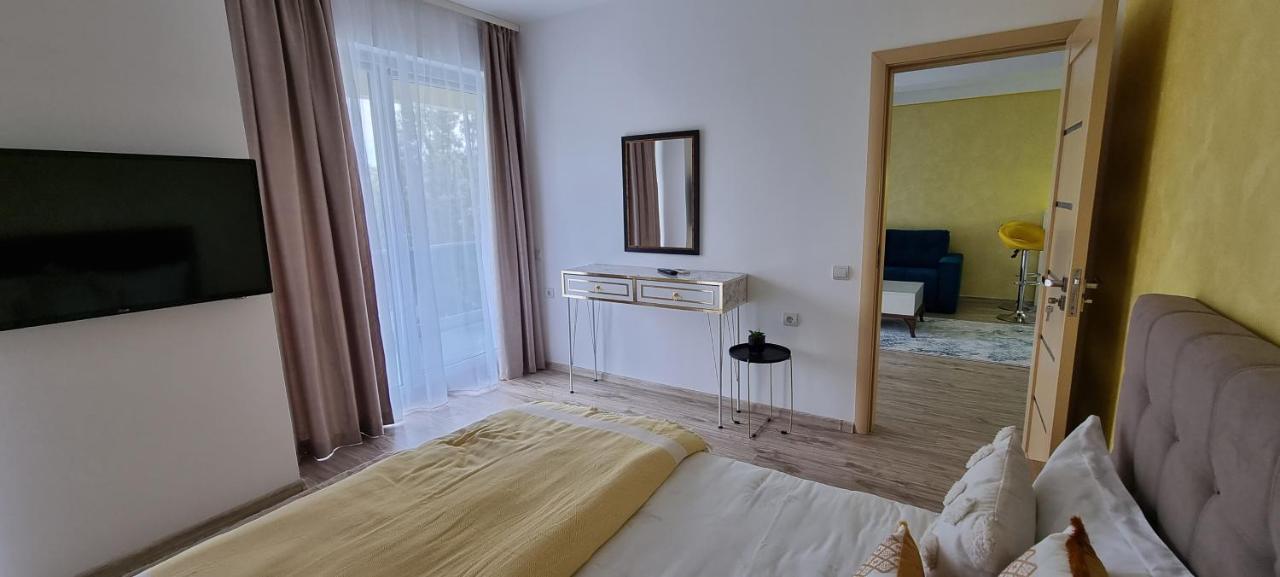 Eral Apartment Mamaia Exterior foto